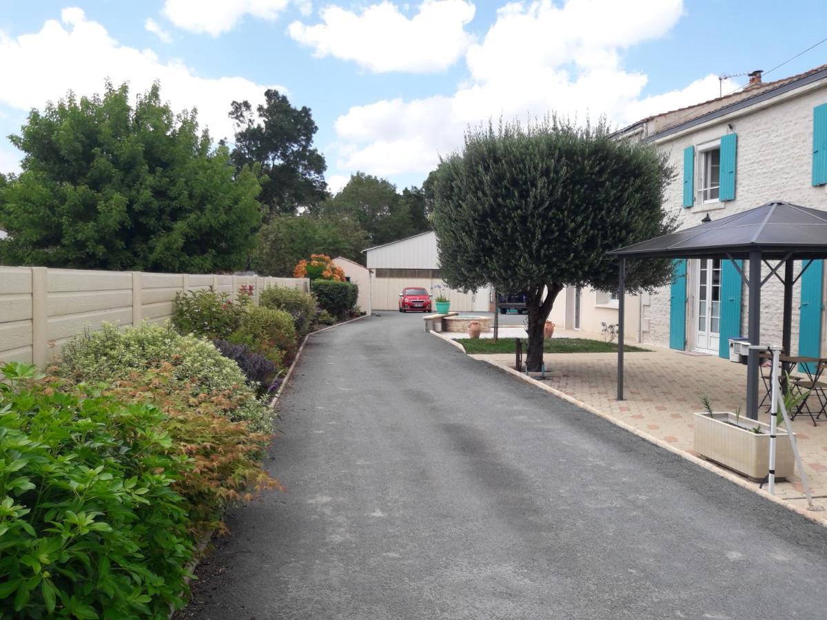 Logis De Lange Studio 2 P Saint-Hilaire-la-Palud Eksteriør billede