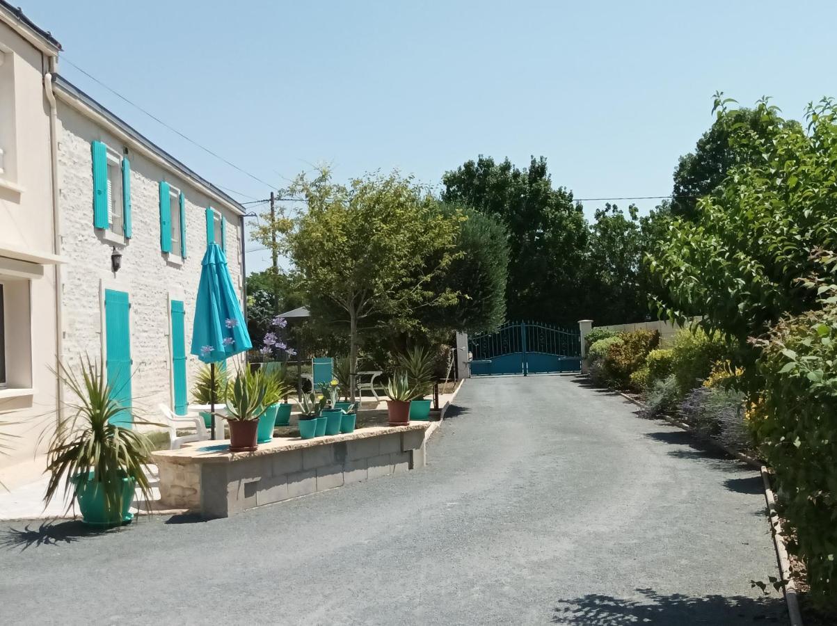Logis De Lange Studio 2 P Saint-Hilaire-la-Palud Eksteriør billede